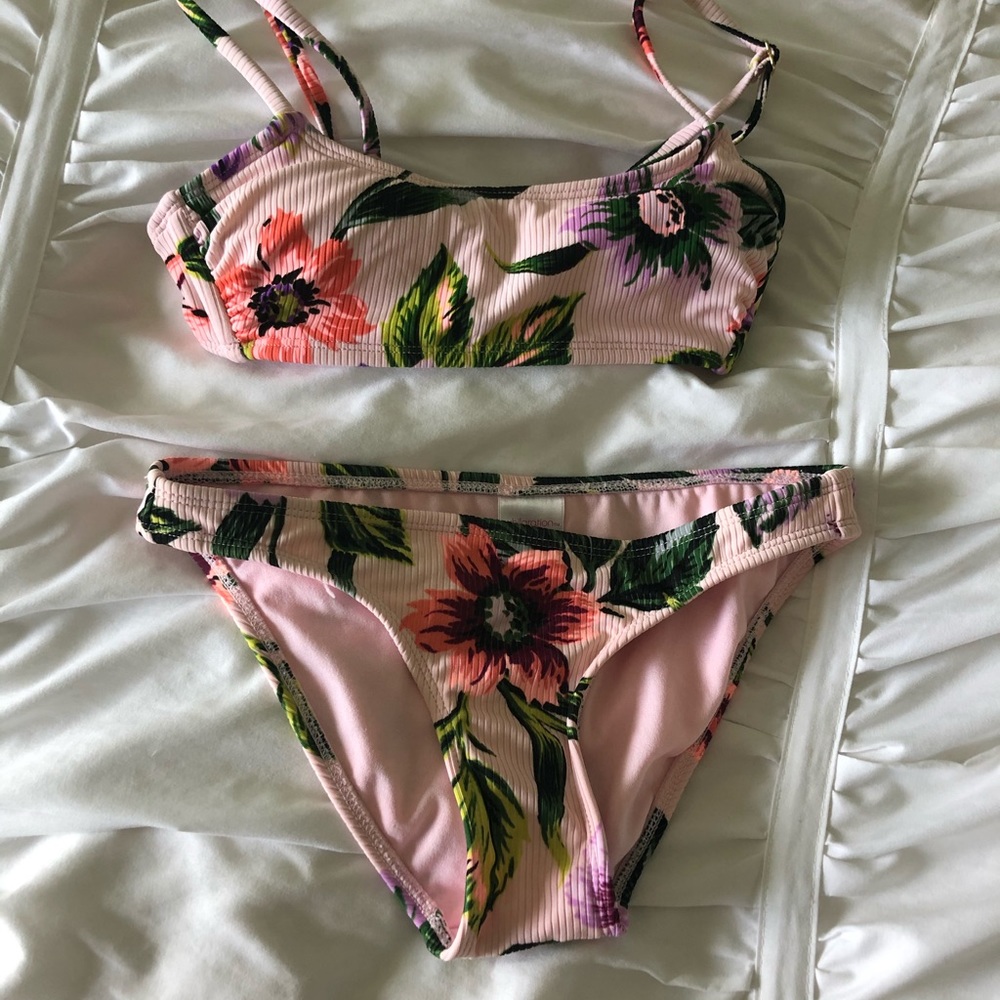 swimsuit bundle (aerie/ target/ old navy)